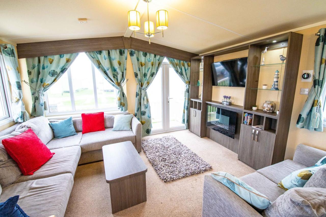 Big Skies Platinum Plus Holiday Home With Wifi, Netflix, Dishwasher, Decking Camber المظهر الخارجي الصورة