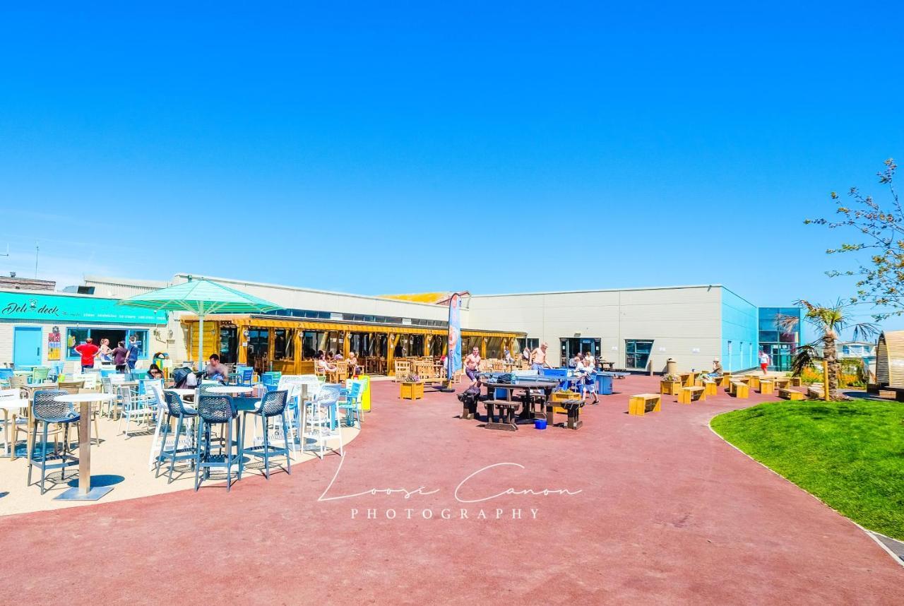 Big Skies Platinum Plus Holiday Home With Wifi, Netflix, Dishwasher, Decking Camber المظهر الخارجي الصورة